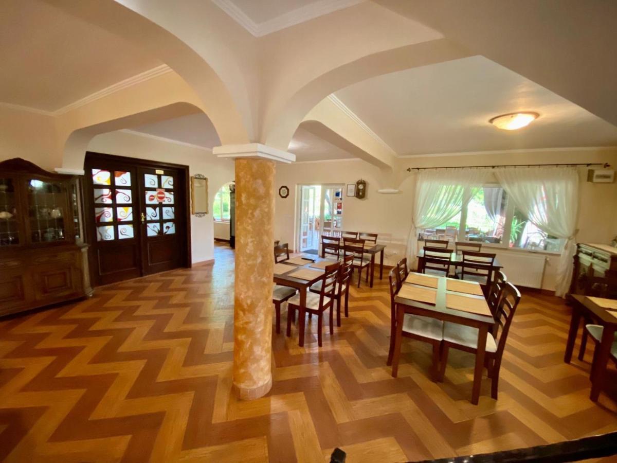 Hotel Casa Centiu à Bran  Extérieur photo